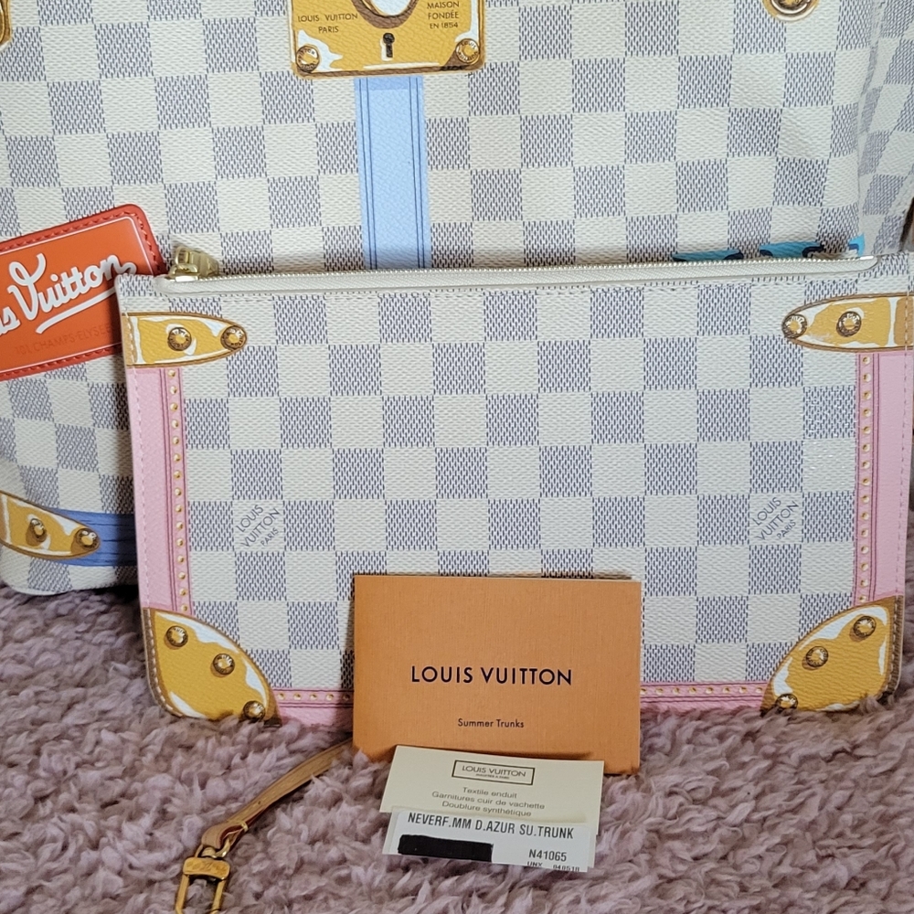 Louis Vuitton Neverfull MM Tote Bag